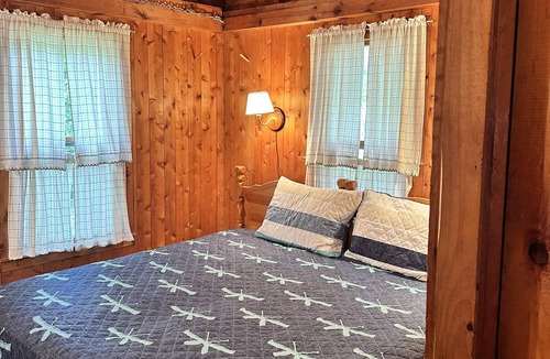 Belgrade Cabin | Relaxing Great Pond Getaway!