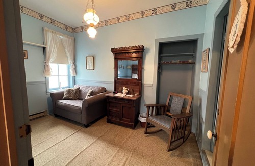 Bentonsport Bed & Breakfast | Relaxing Historic Retreat at the Mason House Inn in Scenic Bentonsport
