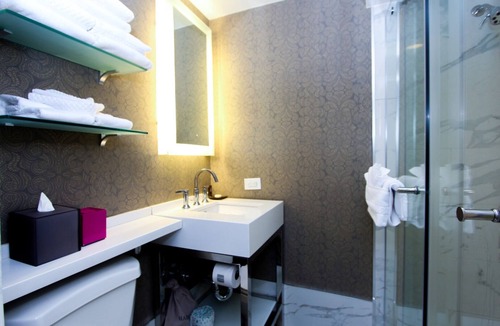 Kalorama Heights Hotel | Relaxing Historical Getaway in DC! 2 Units w/Gym Access & Nearby Local Sites!