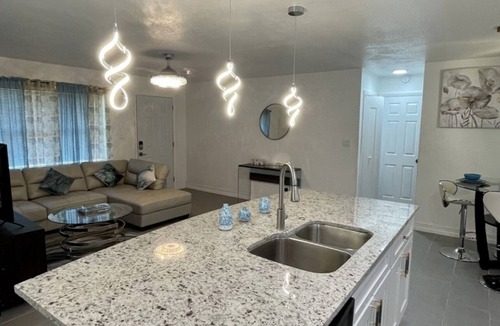 Oak Ridge House | Relaxing Home Near Universal