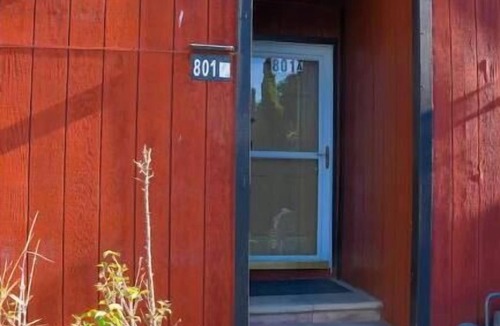 Millbrae House | Relaxing Home With SF Bay Viewnn