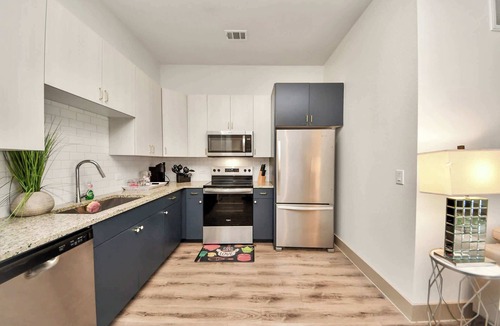 Addicks Apartment | Relaxing Houston Getaway | 2 King Suites + Game Ro