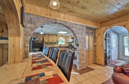 Russell Cabin | Relaxing Inn Kinzua