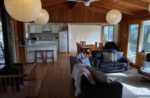 Island Beach House | Relaxing Island Getaway