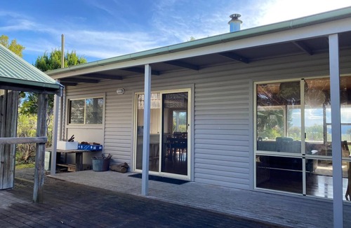 Island Beach House | Relaxing Island Getaway