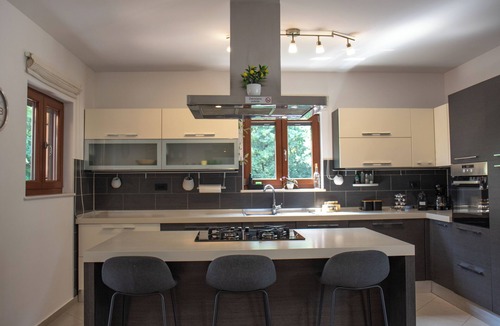 Buzinija House | Relaxing Istrian Home with Pool, Garden, Barbecue – Family & Pet-Friendly