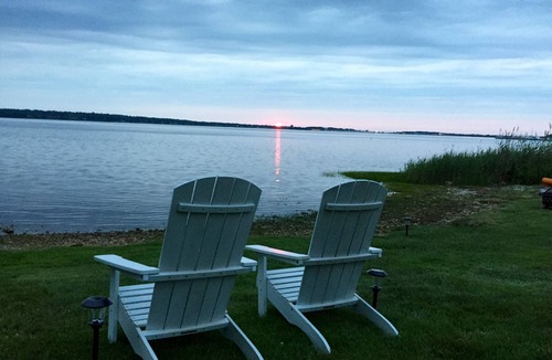 Montauk House | Relaxing Lake Retreat