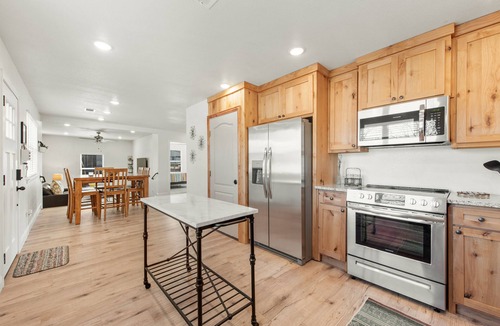Pottsboro House | Relaxing Lake Texoma Stay, Walk to Community Beach