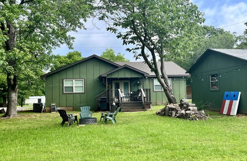 Pottsboro House | Relaxing Lake Texoma Stay, Walk to Community Beach
