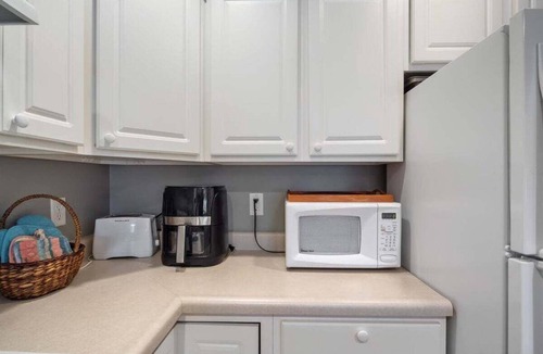 Camdenton Condo | Relaxing Lakefront Condo w/2 Heated Pools, Boat Ramp & Slip, Near Golf & Parks