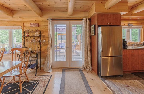 Notre-Dame-du-Laus Cabin | Relaxing Lakeside Getaway with Sauna & Hot Tub