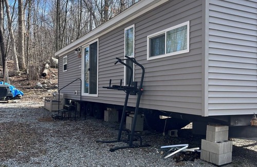 Wantage House | Relaxing large corner property with Campfire.