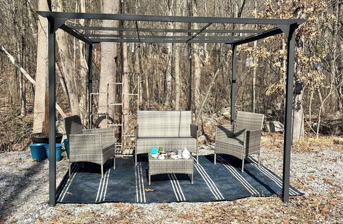 Wantage House | Relaxing large corner property with Campfire.