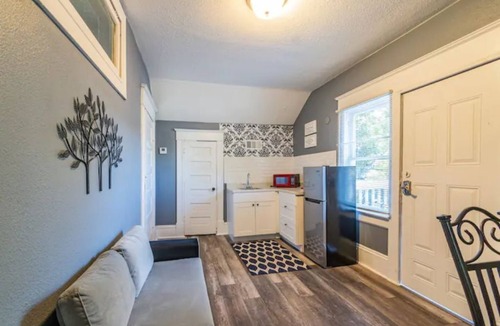 Urban Core Apartment | Relaxing Loft Apartment at Liberty Park