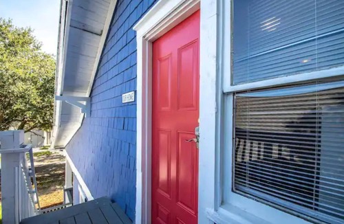 Urban Core Apartment | Relaxing Loft Apartment at Liberty Park