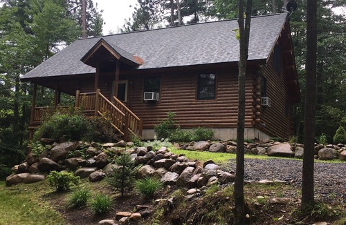 Jay Cabin | Relaxing Log Cabin Retreat minutes from Whiteface