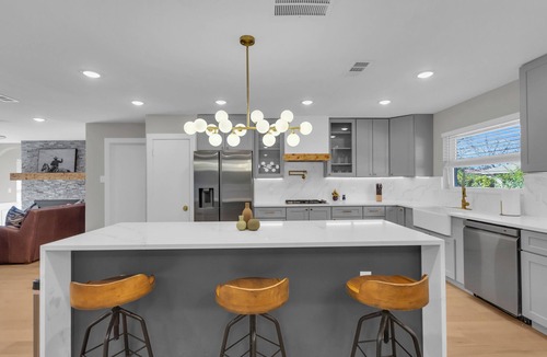 North Dallas House | Relaxing LUXURY Dallas Escape Near Preston Hollow