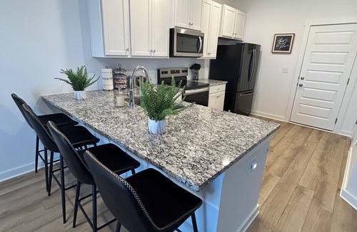 Normal House | Relaxing Luxury Townhome