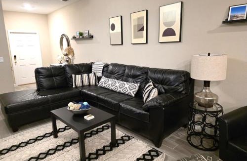 North Beach House | Relaxing Modern 3 BR Home - Queen Bd - North JAX