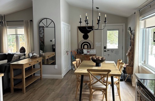 Tiny Cottage | Relaxing Modern Cottage, one minute walk to a gorgeous sandy beach & sunsets.