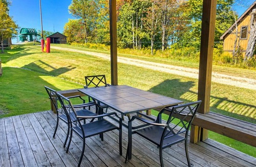 Hidden Valley Condo | 🌿 Relaxing Mountain Condo w/Pool Access, Fireplace & Private Deck
