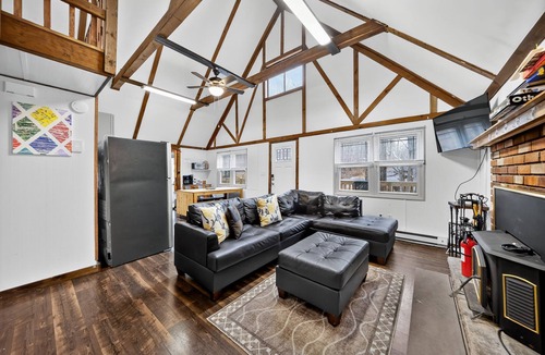 Thornhurst House | Relaxing Mountain Escape w/Game Room & Deck