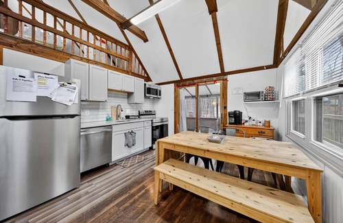 Thornhurst House | Relaxing Mountain Escape w/Game Room & Deck