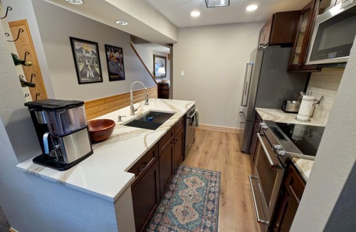 Baldy Mountain Condo | Relaxing Mountain Escape for Long-Term Living