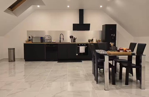 Luzancy Apartment | Relaxing on the banks of the marne