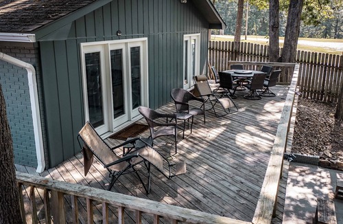 Jones Mills House | Relaxing & Peaceful Hot Springs Waterfront Haven