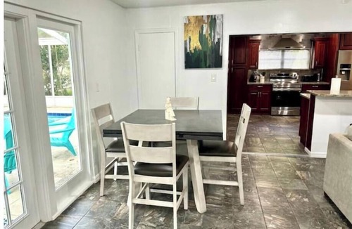 Bay Crest Park House | Relaxing Pool Home/6PPL/Spa