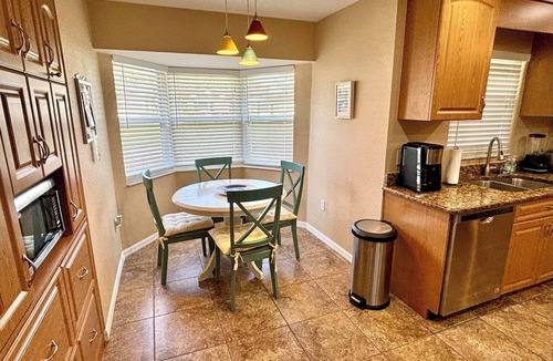 Palm Harbor House | Relaxing Pool Home - Palm Harbor - 3BR - 6PPL