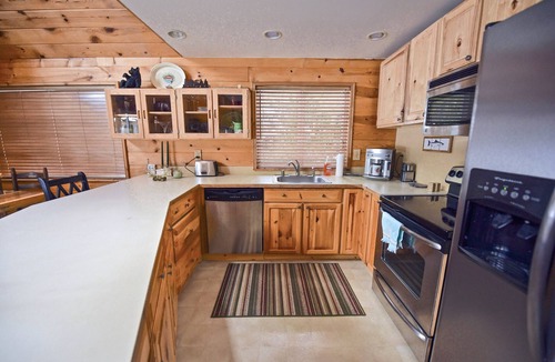 Baring Ski Chalet | ❤️️️Relaxing, Remote Riverfront❤️️️COVID Free Since ‘83❤️️️Satisfaction Guaranty