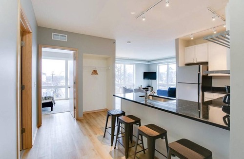Prospect Park Apartment | Relaxing Retreat + Gym!