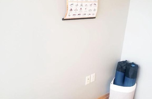 Prospect Park Apartment | Relaxing Retreat + Gym!