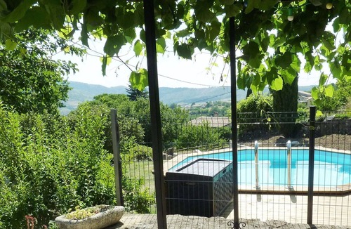 Saint-Pons House | Relaxing Retreat in Saint-Pons