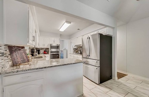 Garland House | Relaxing Retreat w/Pool & Hot Tub Near World Cup