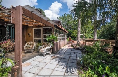 Crystal River House | Relaxing Riverfront Retreat