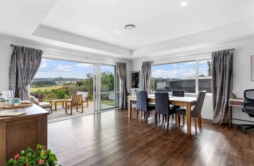 Kaukapakapa House | Relaxing Rural Retreat