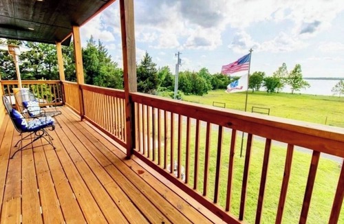 Mcloud House | Relaxing RV on the lake in McLoud