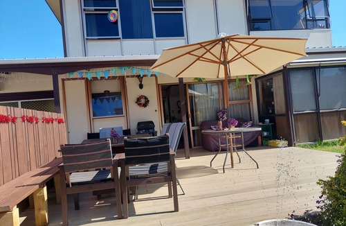 Otumoetai House | Relaxing save space for young families