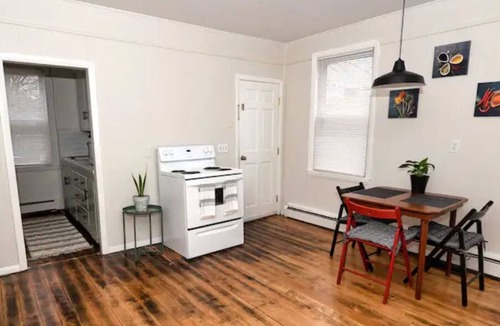 Federal Hill Apartment | Relaxing & Spacious 2BR in Federal Hill