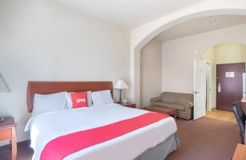 Clute Hotel | Relaxing Spot Near Sea Center Texas Perfect for Families