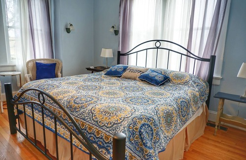 Monroe House | Relaxing stay at Morris Orchard 25 minutes from Liberty University.