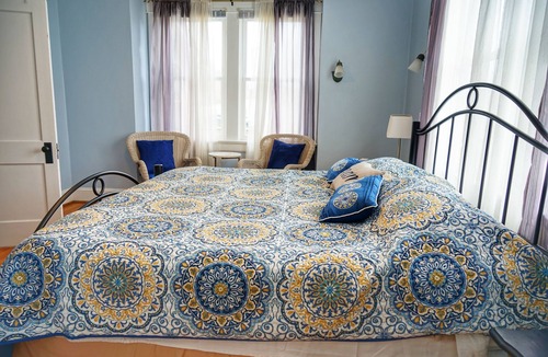 Monroe House | Relaxing stay at Morris Orchard 25 minutes from Liberty University.