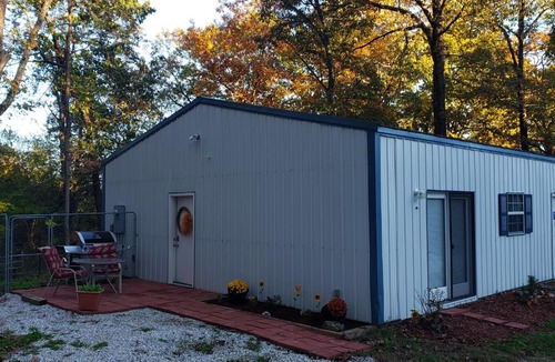 Ozark Bed & Breakfast | Relaxing Stay in the Country Unit 1