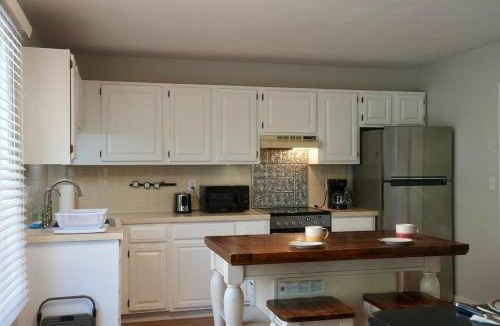 Smithfield Apartment | Relaxing Stay Near Providence
