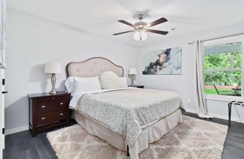 Fayetteville House | Relaxing Stay with Scenic Patio and Trails