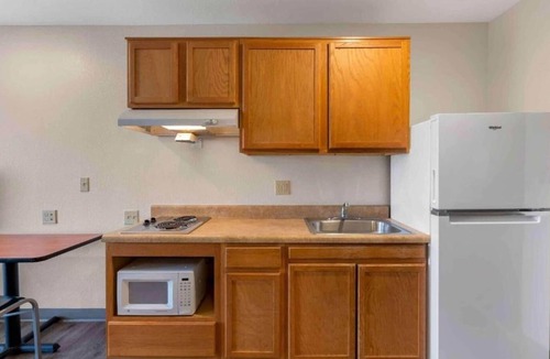 Pelham Apartment | Relaxing Studio 6 Pelham|1 Full Bed, Nsmk|Kitchen