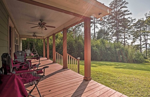 Jefferson Cottage | Relaxing Texas Getaway, 1 Mile to Boat Ramp!
